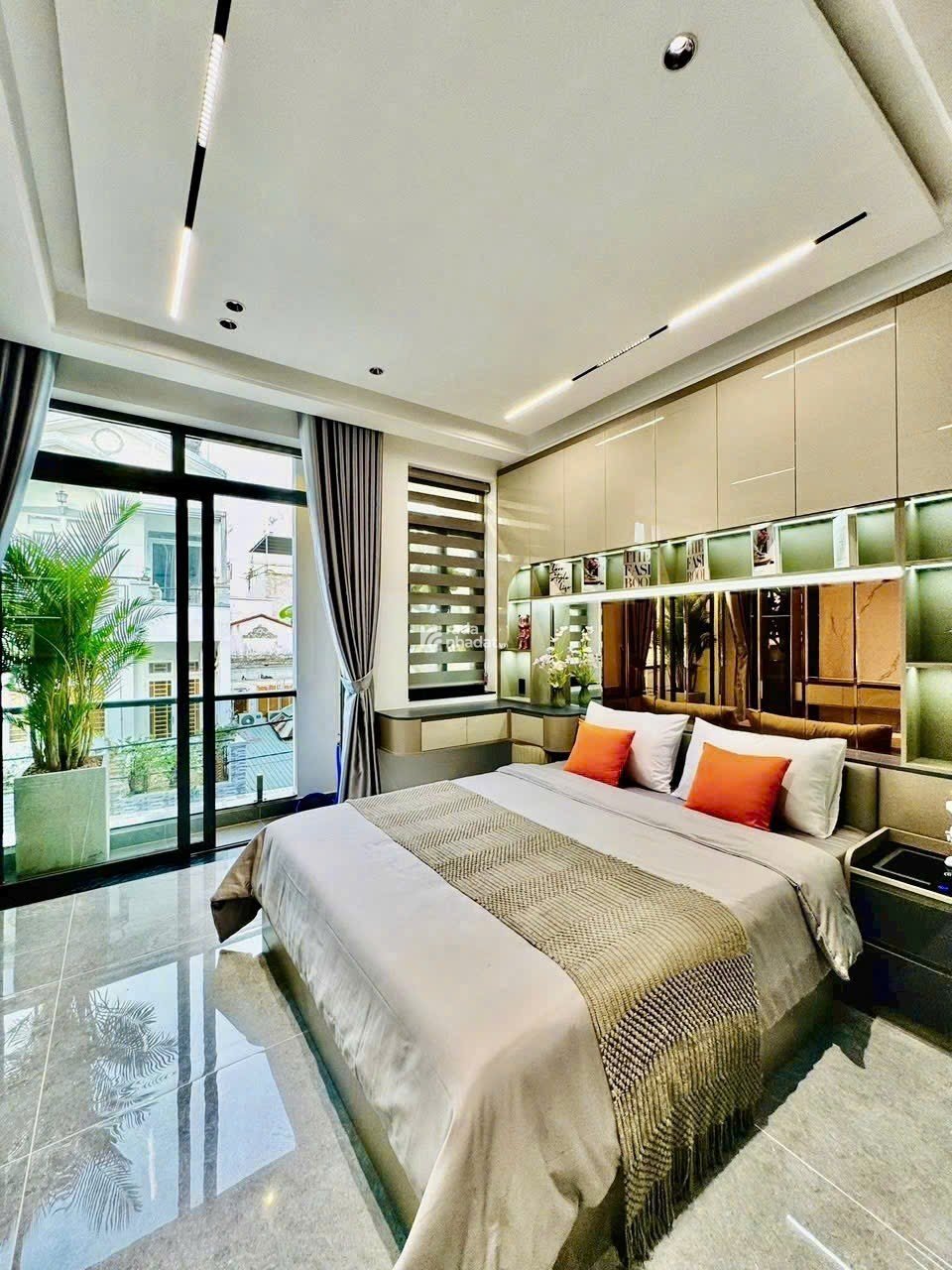 5 BƯỚC RA CÔNG VIÊN LÀNG HOA - NHÀ 6 TẦNG NHƯ HOTEL 5 SAO - 14.9 TỶ