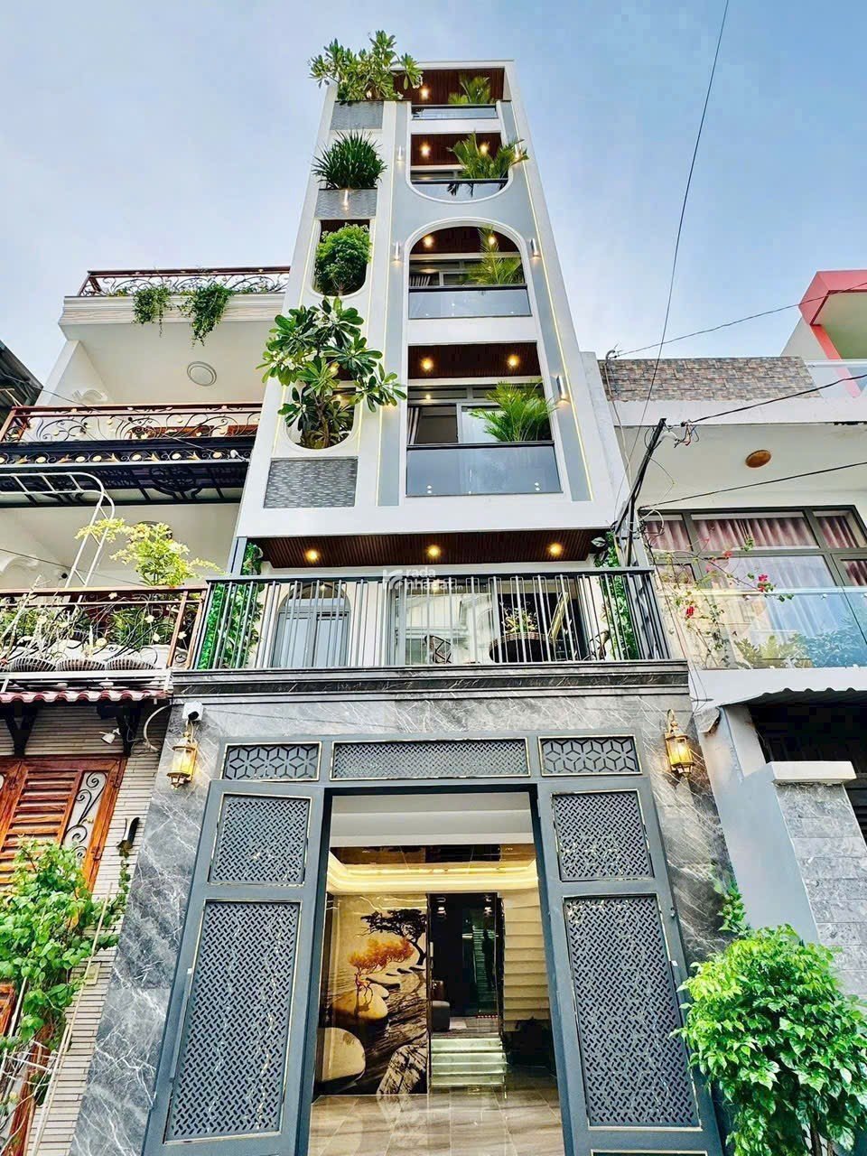 5 BƯỚC RA CÔNG VIÊN LÀNG HOA - NHÀ 6 TẦNG NHƯ HOTEL 5 SAO - 14.9 TỶ