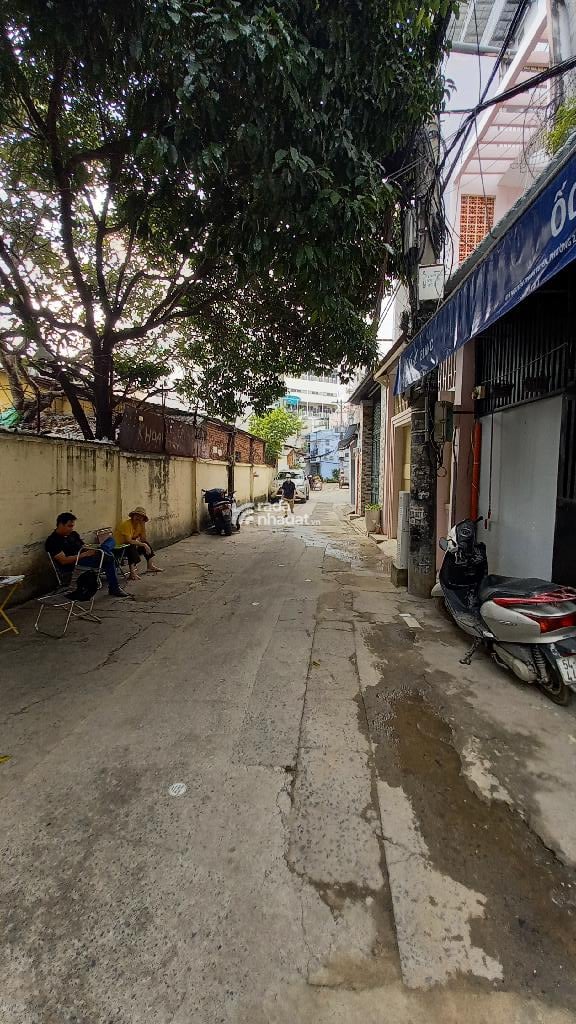 BÁN NHÀ MẶT TIỀN NGUYỄN TRỌNG TUYỂN 60M2 3 TẦNG OTO NGỦ TRONG NHÀ 12 TỶ GẦN VÒNG XOAY LĂNG CHA CẢ