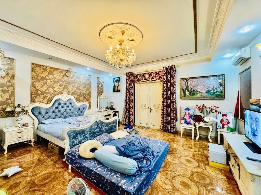 BIỆT THỰ 3 TẦNG - TRUNG TÂM BÌNH THẠNH - 268M2 (9 X 29) - GIÁ 33 TỶ THƯƠNG LƯỢNG.