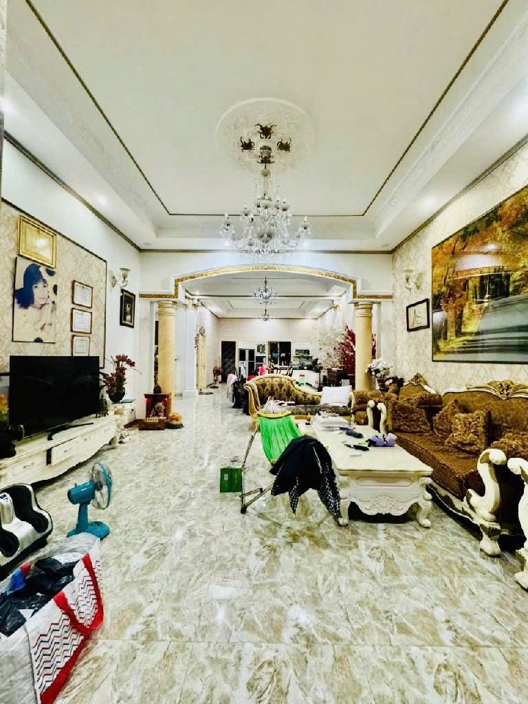 BIỆT THỰ 3 TẦNG - TRUNG TÂM BÌNH THẠNH - 268M2 (9 X 29) - GIÁ 33 TỶ THƯƠNG LƯỢNG.