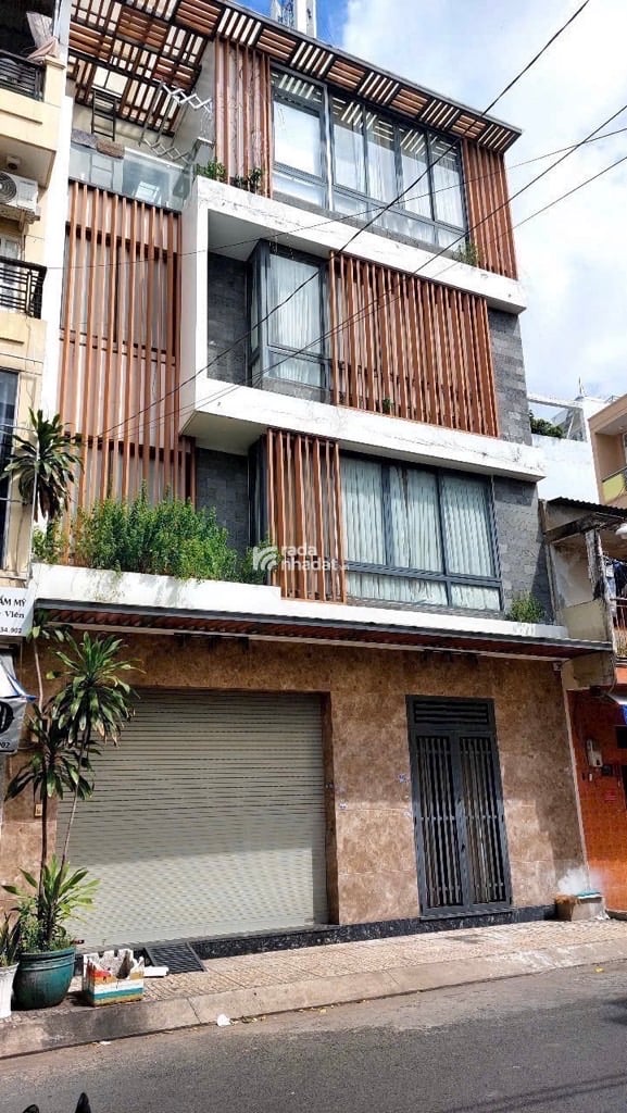  NHÀ ĐẸP 3 TẦNG - NGANG HIẾM CÓ HƠN 8M RỘNG LỚN - MẶT TIỀN XỊN KỀ BÊN PHÚ THỌ HOÀ -