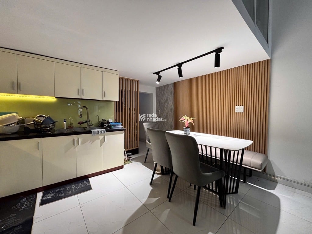 Hẻm 8m Ô tô Tránh Kinh Doanh sầm Uất - 64m2 - 4 Tầng - Nguyễn Xí P26 Bình Thạnh