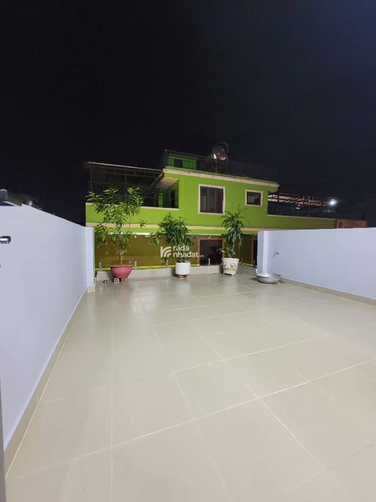 NHÀ 6 TẦNG MỚI ĐẸP - 72M2 - HẺM 8M - GẦN GA T3 & SIÊU THỊ EMART 