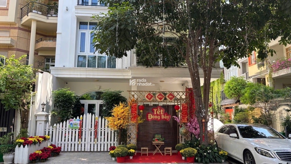  BIỆT THỰ NHÀ  4 LẦU - KHU VIP TRUNG TÂM TÂN BÌNH - VIEW CÔNG VIÊN 