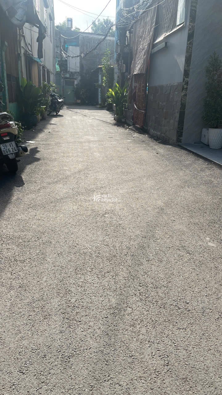 Chính Chủ Bán Gấp Nhà 2 Tầng  Nhỉnh 5 Tỷ Hẻm Xe Hơi Lê Đức Thọ P 14 Q Gò Vấp