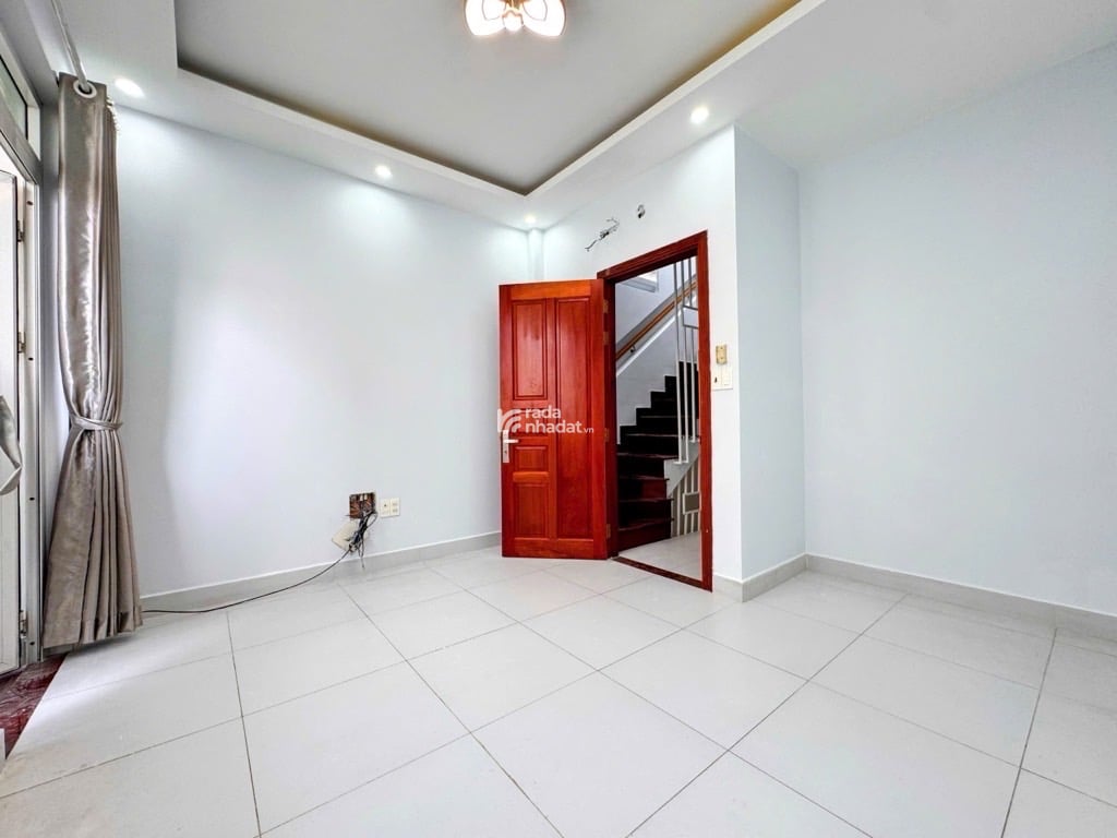ĐẸP LUNG LINH - NHÀ MỚI VÀO Ở NGAY - 4 TẦNG BTCT KIÊN CỐ - 32M2 - 4x8M - VỊ TRÍ ĐẸP - GIÁP TÂN PHÚ 