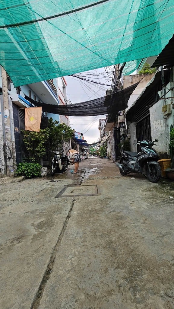 BÁN NHÀ KẾ LÊ VĂN QUỚI 40M2 3.X TỶ SÁT AEON MALL BÌNH TÂN GIÁP TÂN PHÚ