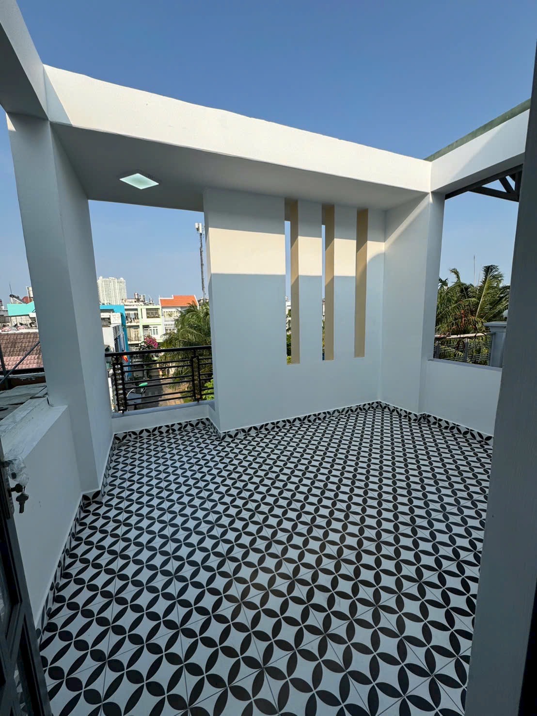 BÁN NHÀ MỚI MẶT TIỀN BÔNG SAO Q8