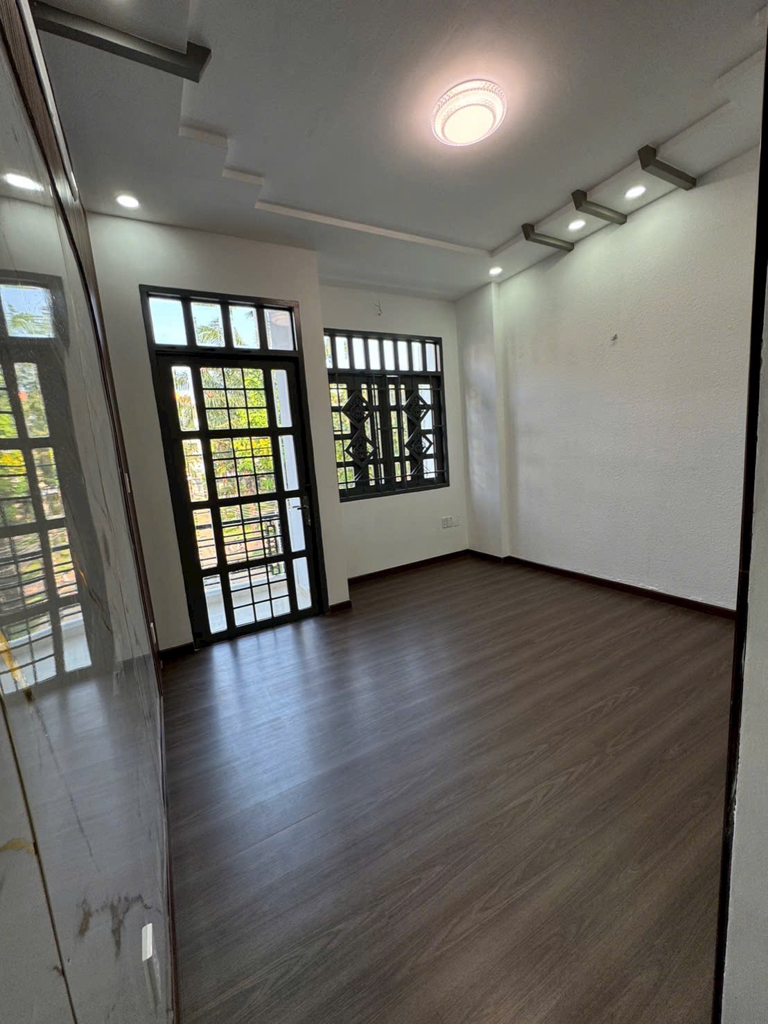 BÁN NHÀ MỚI MẶT TIỀN BÔNG SAO Q8