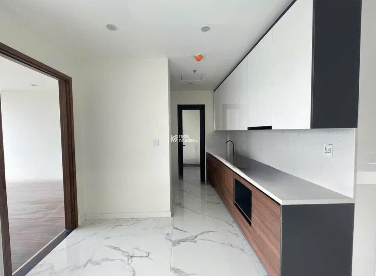 Bán căn 3PN  2WC  2 logia  full đồ - 98m2 - 8 tỷ tầng cao  cam kết còn hàng  Sunshine City