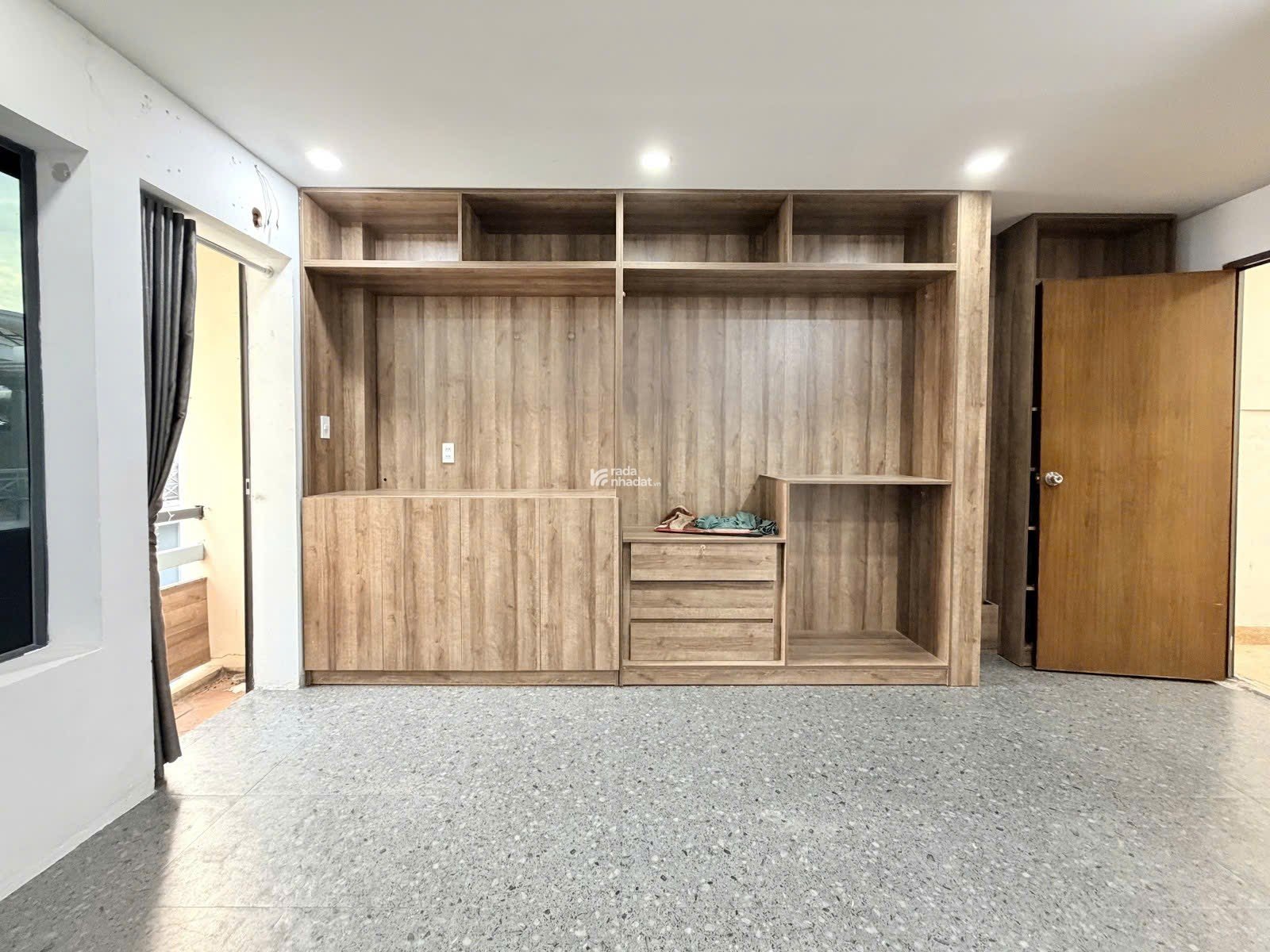 HẺM 8M OTO TRÁNH TRẦN HUY LIỆU - NHÀ 4 TẦNG KIÊN CỐ - 7 PN 8 WC - 15.2 TỶ