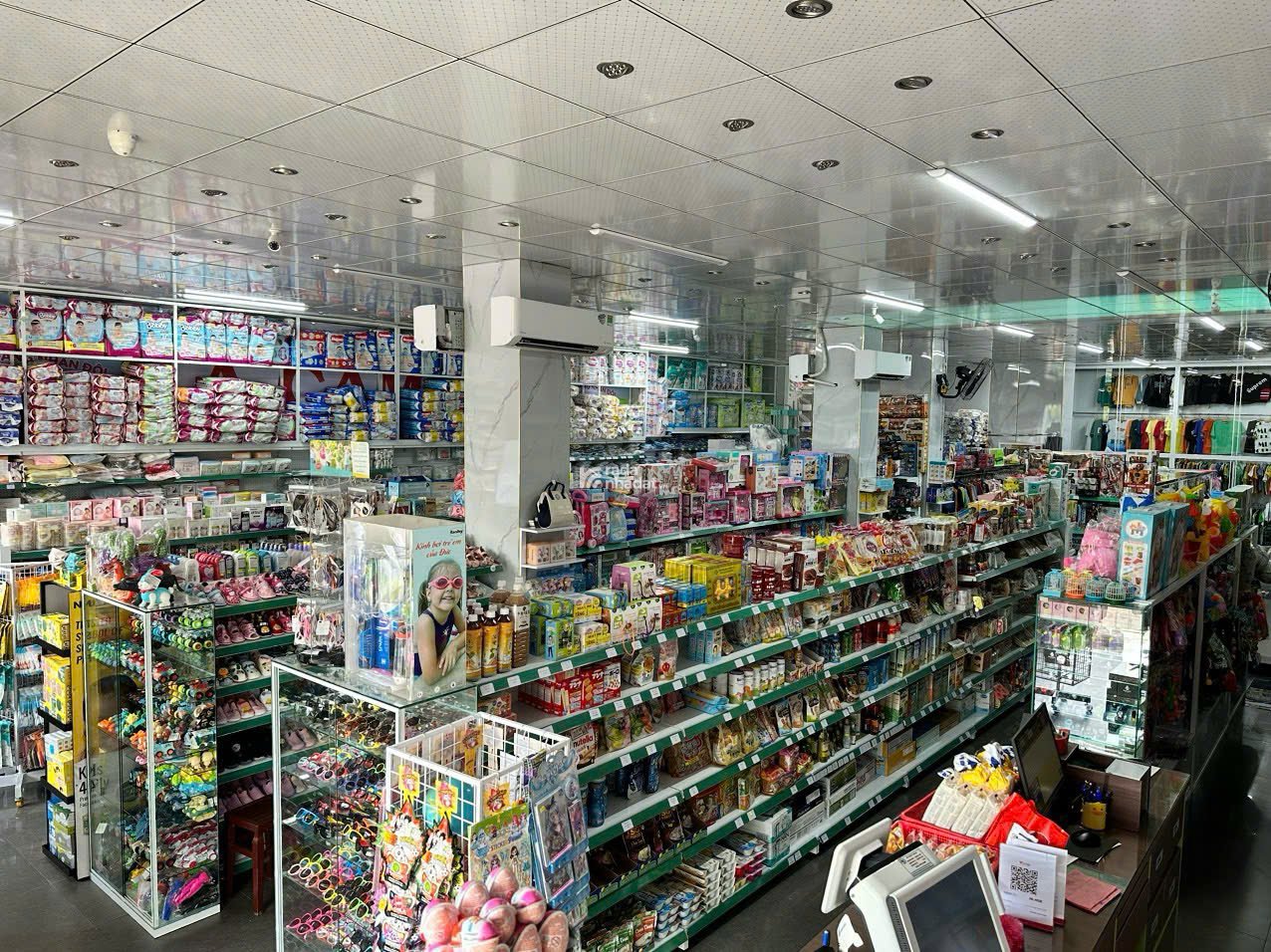 SIÊU HIẾM: CẶP NHÀ PHỐ LIỀN KỀ - MẶT TIỀN 10M KHỦNG TRÊN TRỤC VÕ VĂN NGÂN!