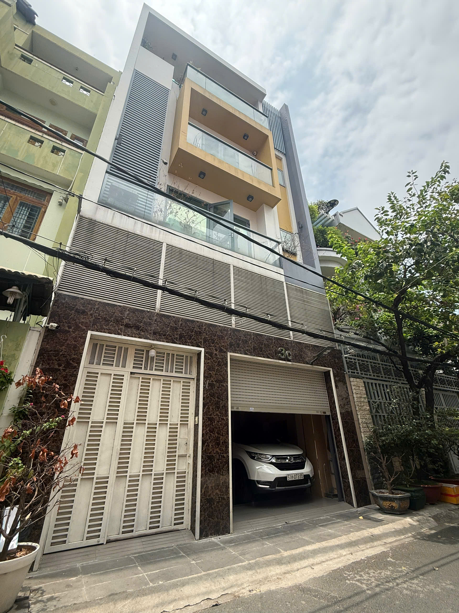 24.5 tỷ! Bán nhà hẻm 7m ngay Phan Đăng Lưu, Phú Nhuận - 7x12m - 5 Tầng