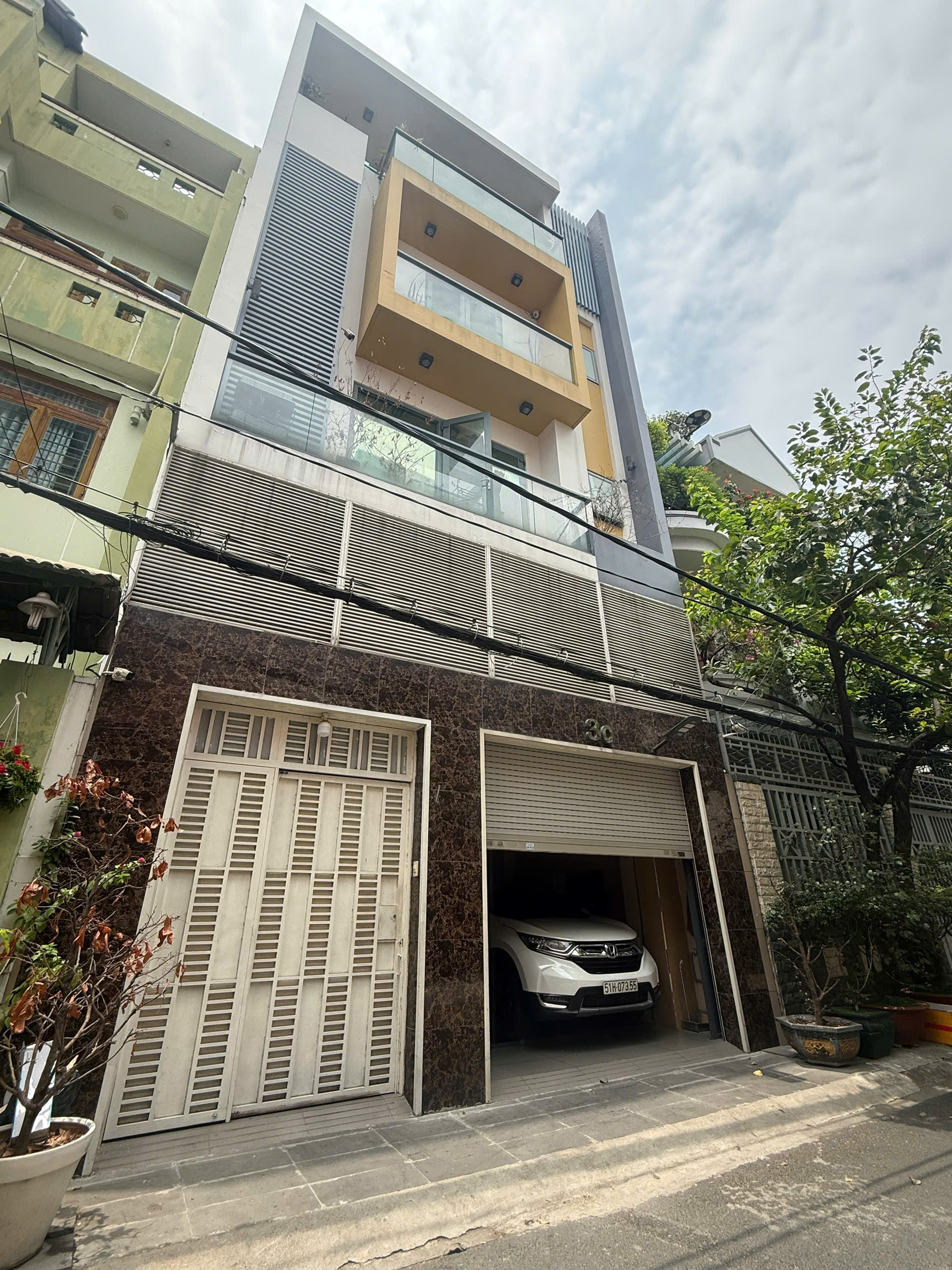 24.5 tỷ! Bán nhà hẻm 7m ngay Phan Đăng Lưu, Phú Nhuận - 7x12m - 5 Tầng