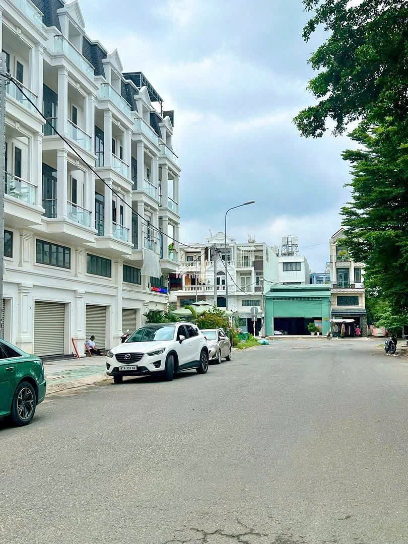 Nhà phố quận 12 - Mặt tiền kinh doanh sầm uất, rộng rãi, tiềm năng