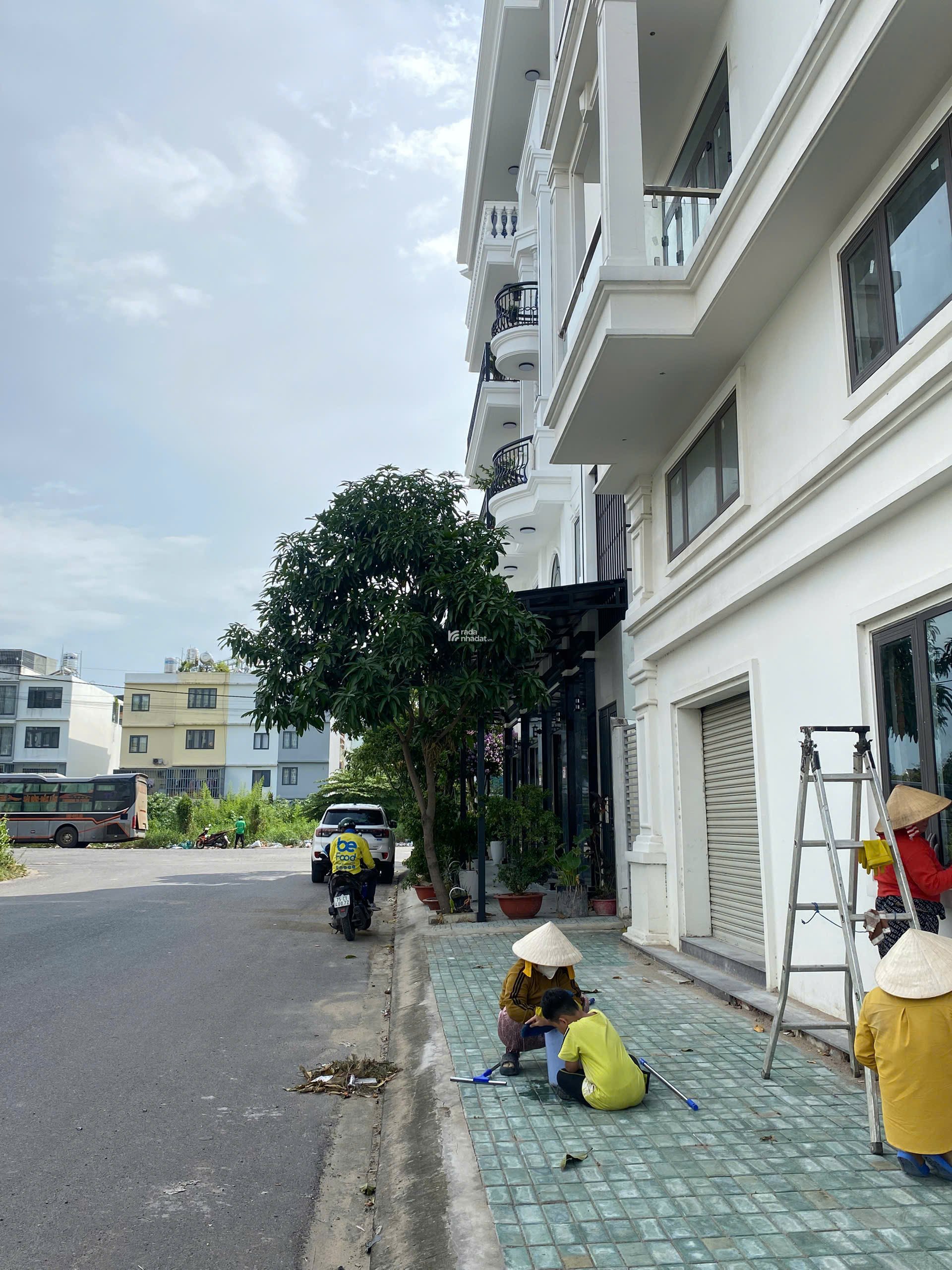 Nhà phố quận 12 - Mặt tiền kinh doanh sầm uất, rộng rãi, tiềm năng
