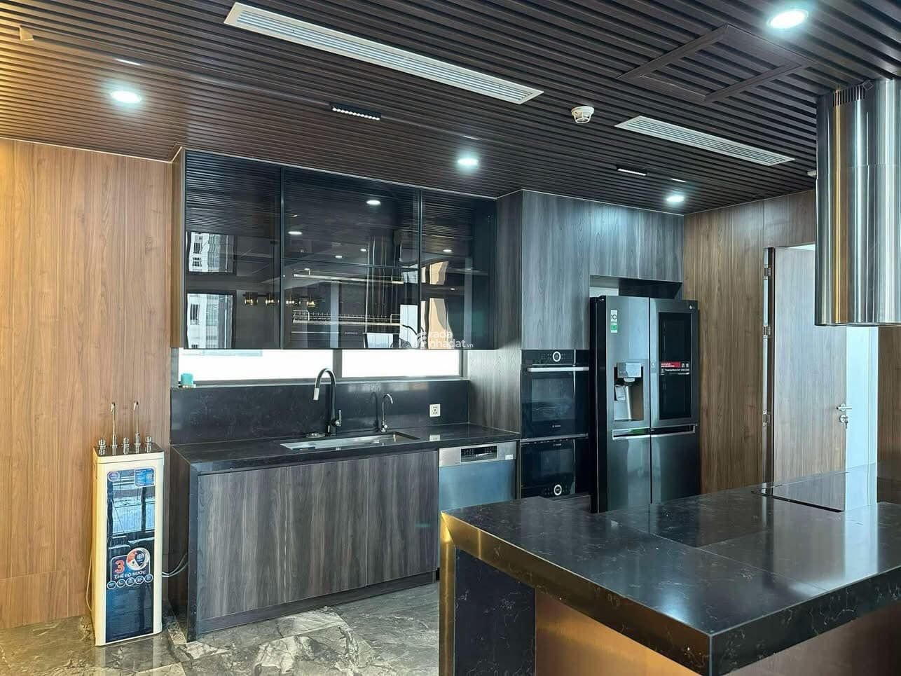 (Giá tốt) tôi cần bán gấp căn hộ 111m2 3N ecolife Tố Hữu, sẵn sổ đỏ, full nội thất, tầng trung đẹp