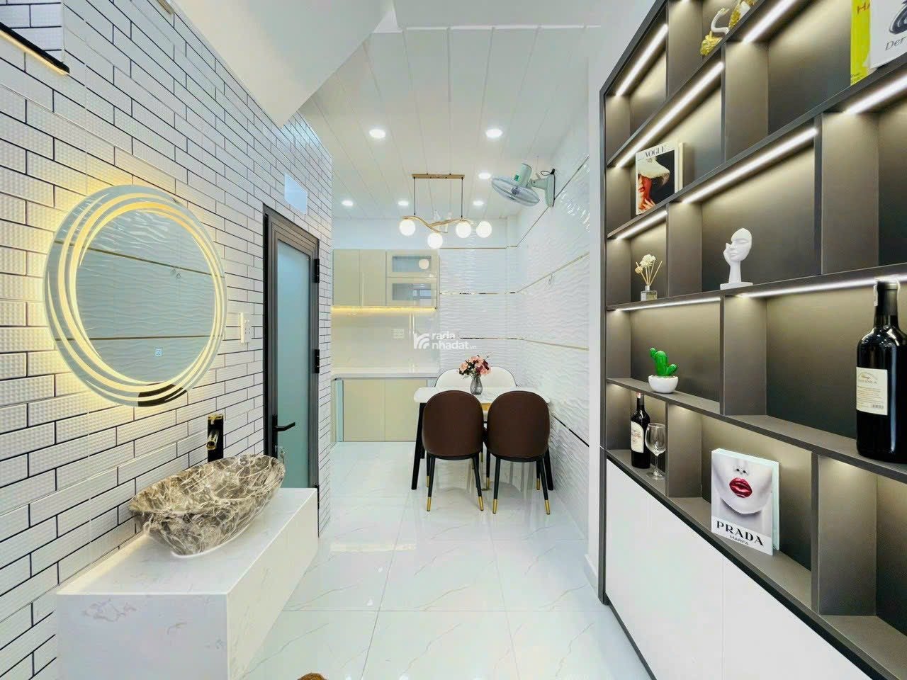 Nhà đẹp Nguyễn Cửu Vân Phường 17 Quận Bình Thạnh DT 48m2 giá 4tỷ190tr. Sổ riêng