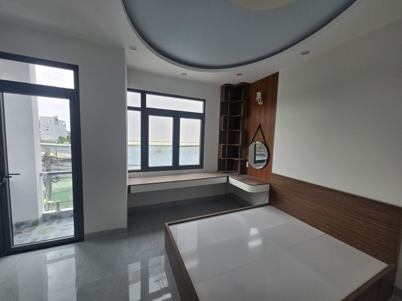 Nhà Mới 4 Tầng Hẻm ô tô Lã Xuân Oai, TP Thủ Đức. Giá 6.X Tỷ 