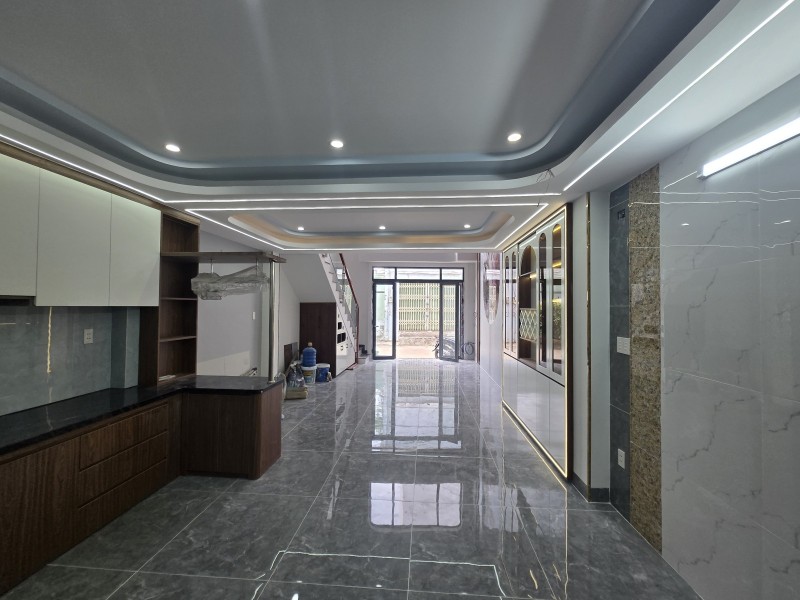 Nhà Mới 4 Tầng Hẻm ô tô Lã Xuân Oai, TP Thủ Đức. Giá 6.X Tỷ 