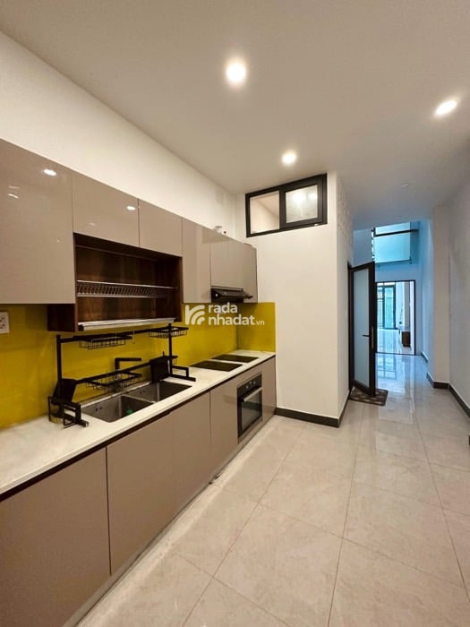 GẦN MẶT TIỀN NGUYỄN TRỌNG TUYỂN, PHÚ NHUẬN, 53M2 CÓ KC TIỆN CẢI TẠO. GIẢM 2T CHỈ CÒN 12T TL