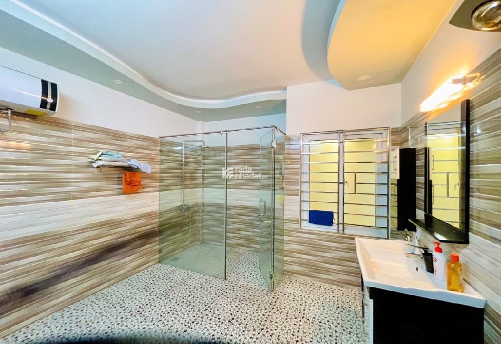  25M RA Ô TÔ ĐỖ - NHÀ ĐẸP 5 TẦNG - FULL NỘI THẤT ĐẮT TIỀN - GẦN PHỐ CẦU GIẤY