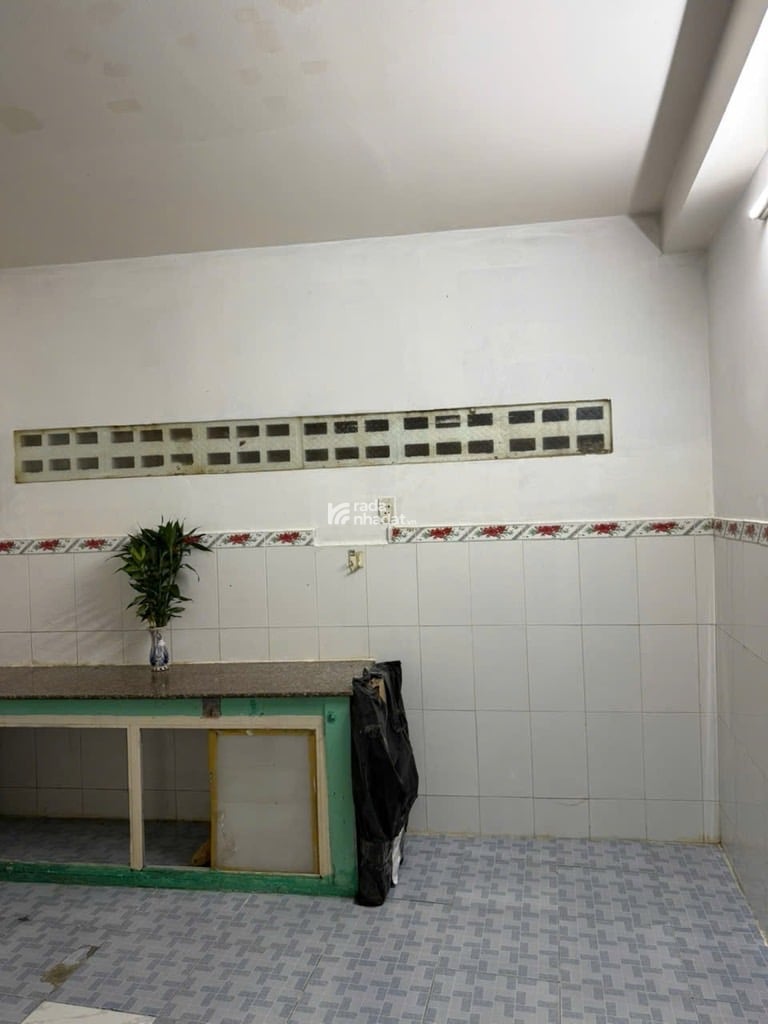 BÁN NGÔI NHÀ NHỎ 2 TẦNG, 2PN, DT 36M2, GẦN NGÃ NĂM GÒ VẤP NHỈNH 4 TỶ