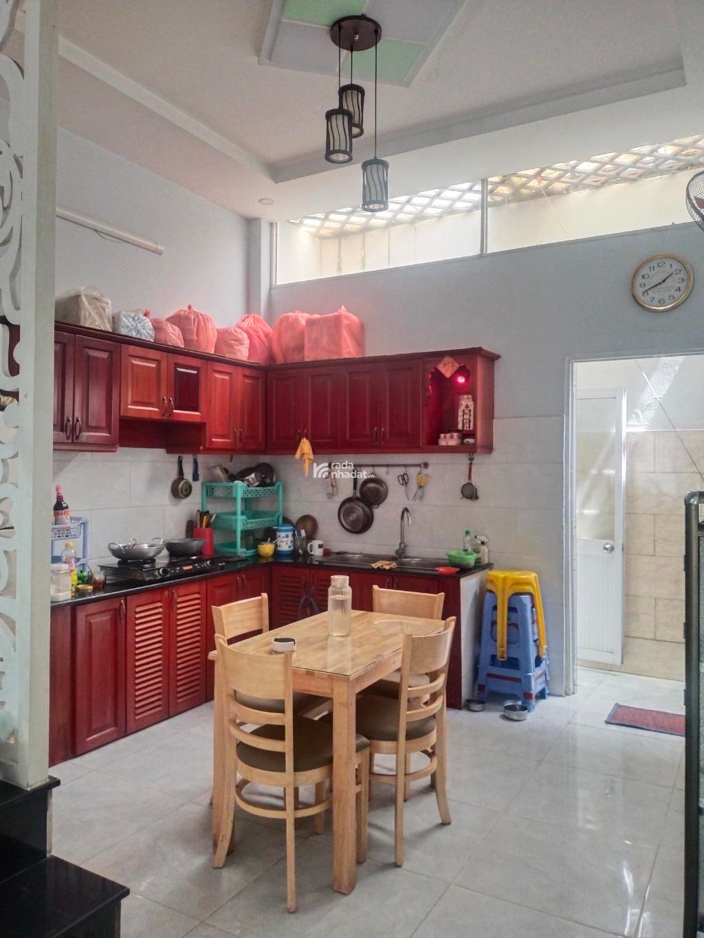 Nhà Giá Rẻ - Hẻm Xe Hơi - Bình Tân -  56m2 - 4 Tầng - Hiện Hữu - chỉ 6ty8 