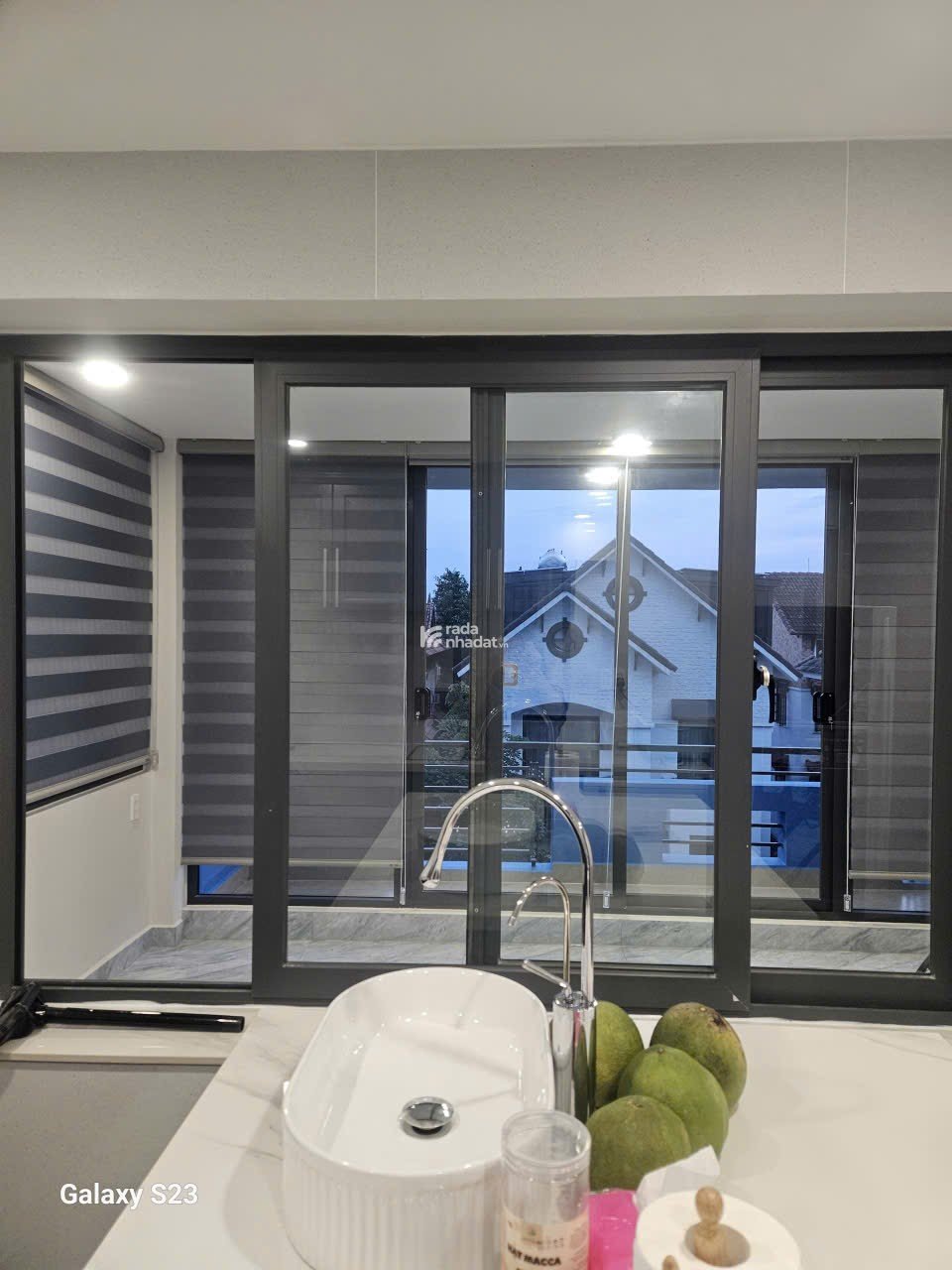 Phòng mới kẻng. cực đẹp.Khu vực cực kỳ thuận tiện đi lại Vào Trung tâm  Tp.