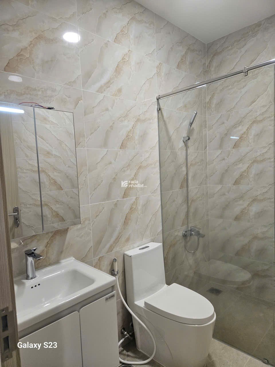 Phòng mới kẻng. cực đẹp.Khu vực cực kỳ thuận tiện đi lại Vào Trung tâm  Tp.