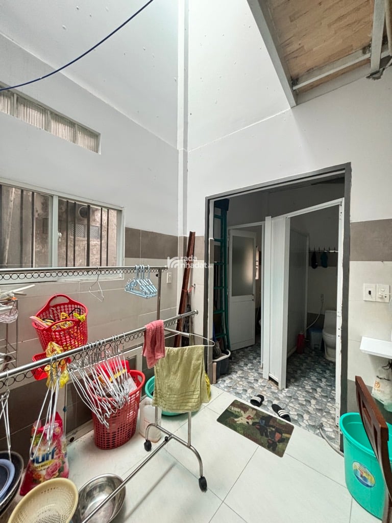 NGAY CHỢ BÀ CHIỂU, VŨ TÙNG, BÌNH THẠNH, 90M2 Ở NGAY. GIẢM 350TR CHỈ CÒN 9.25T TL 