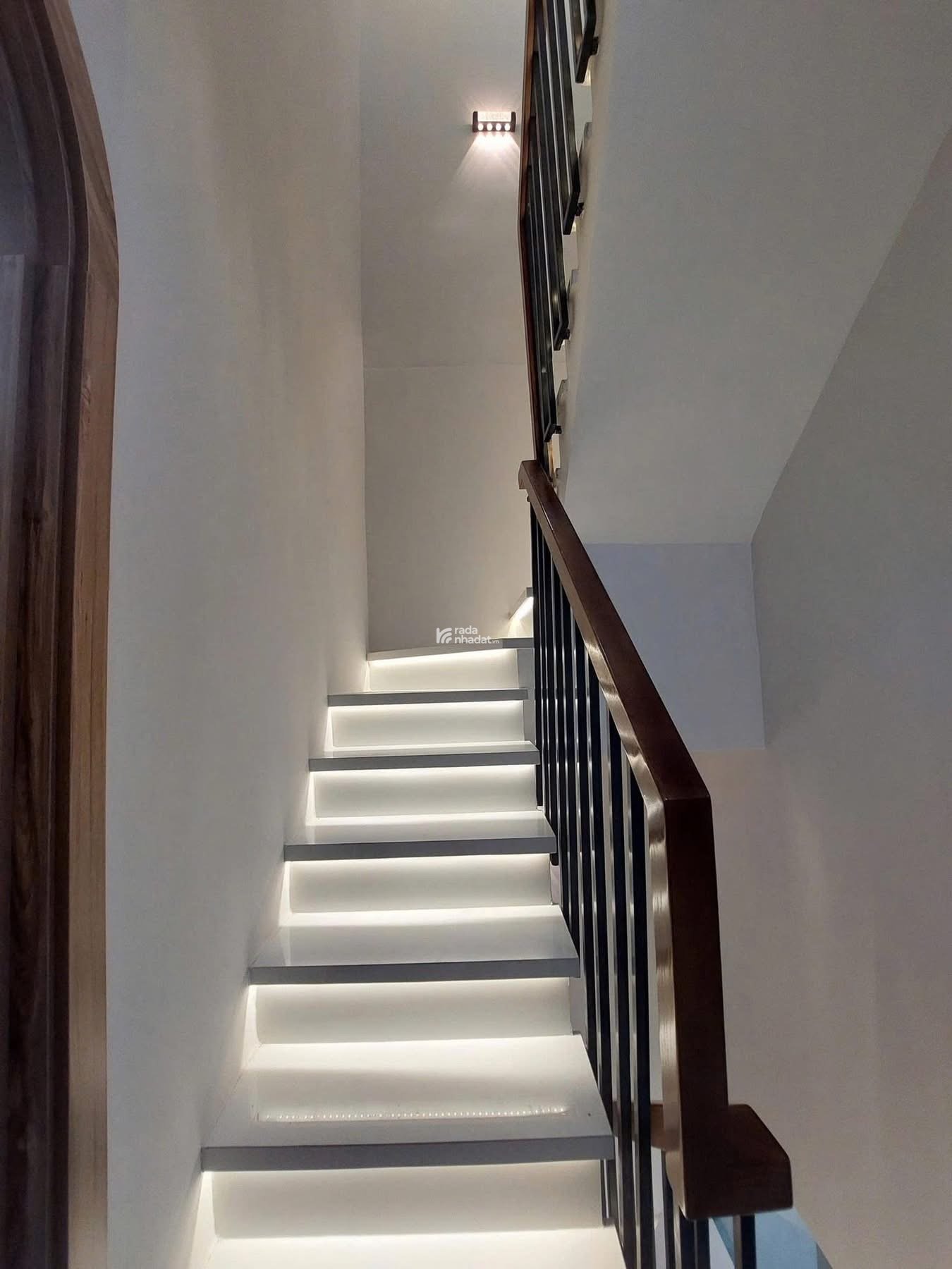 Siêu phẩm ngay chợ lớn đường Võ Trường Toản, Quận 5, 3 tầng 4PN SHR giá chỉ 3 tỷ 8 TL