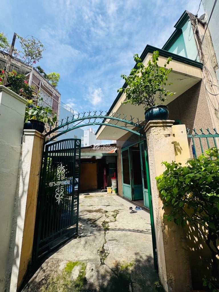 HẺM XE HƠI NƠ TRANG LONG, BÌNH THẠNH, 90M2 TIỆN XÂY MỚI. GIẢM 650TR CHỈ 8.9T TL