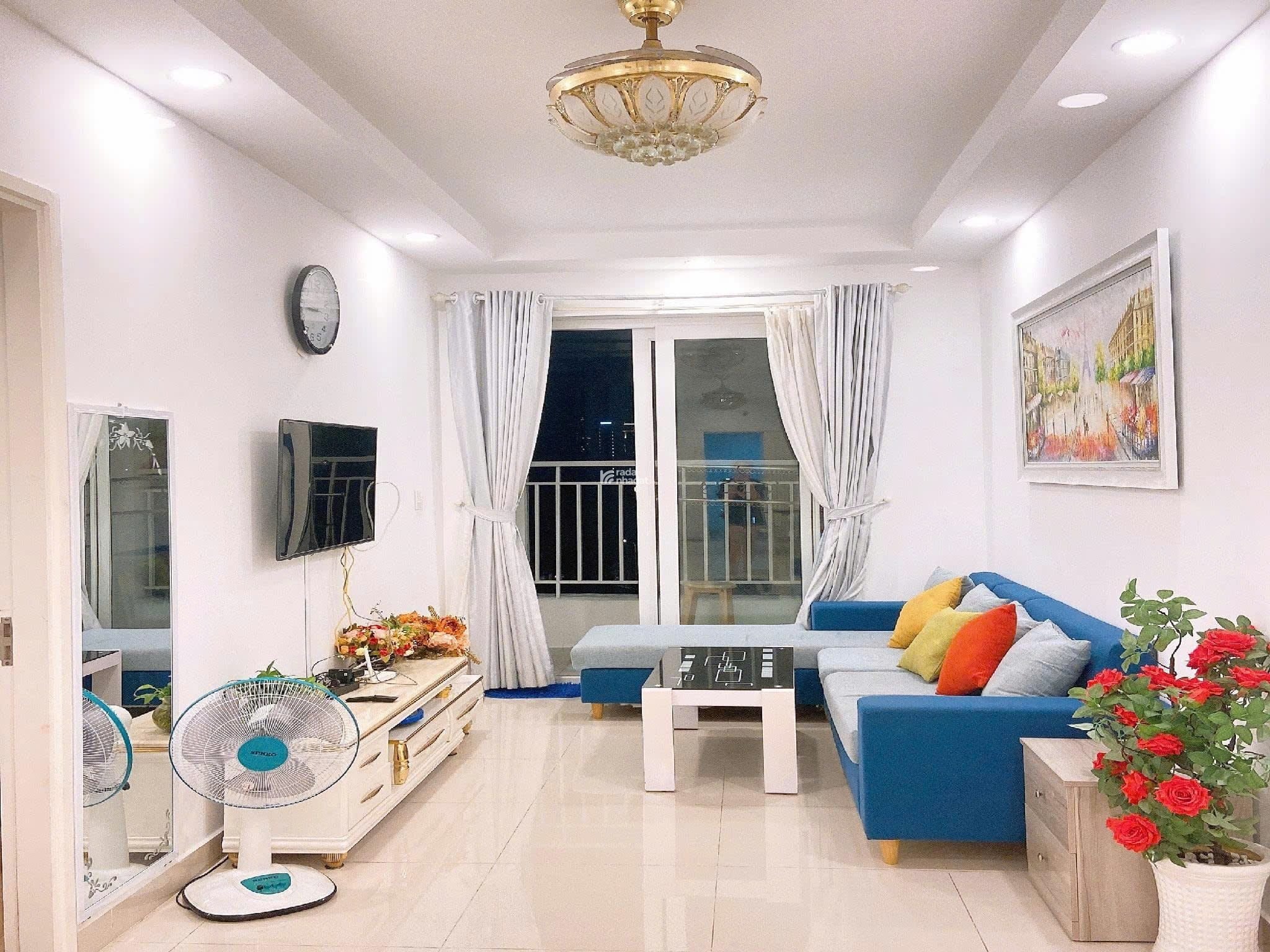Chính chủ cần bán căn hộ chung cư - 3 Nguyễn Huy Tưởng. Lô góc 121m.3PN.2VS.