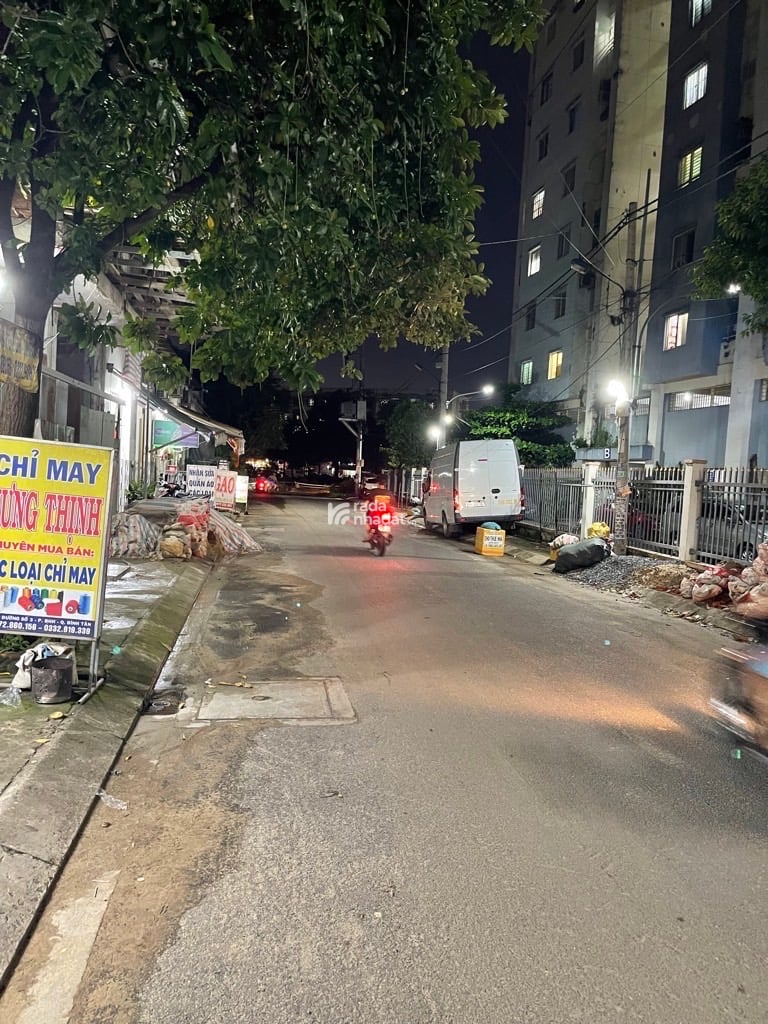 bán nhà mặt tiền  gần lê trọng tấn bình hưng hoà