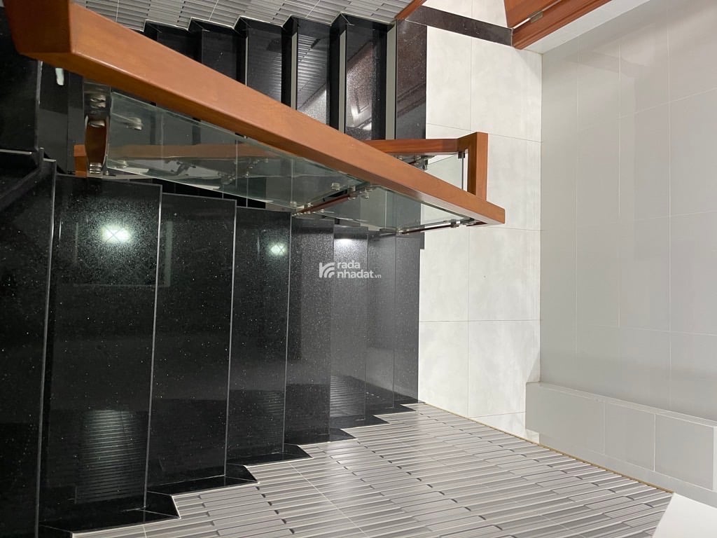 bán nhà mặt tiền  gần lê trọng tấn bình hưng hoà