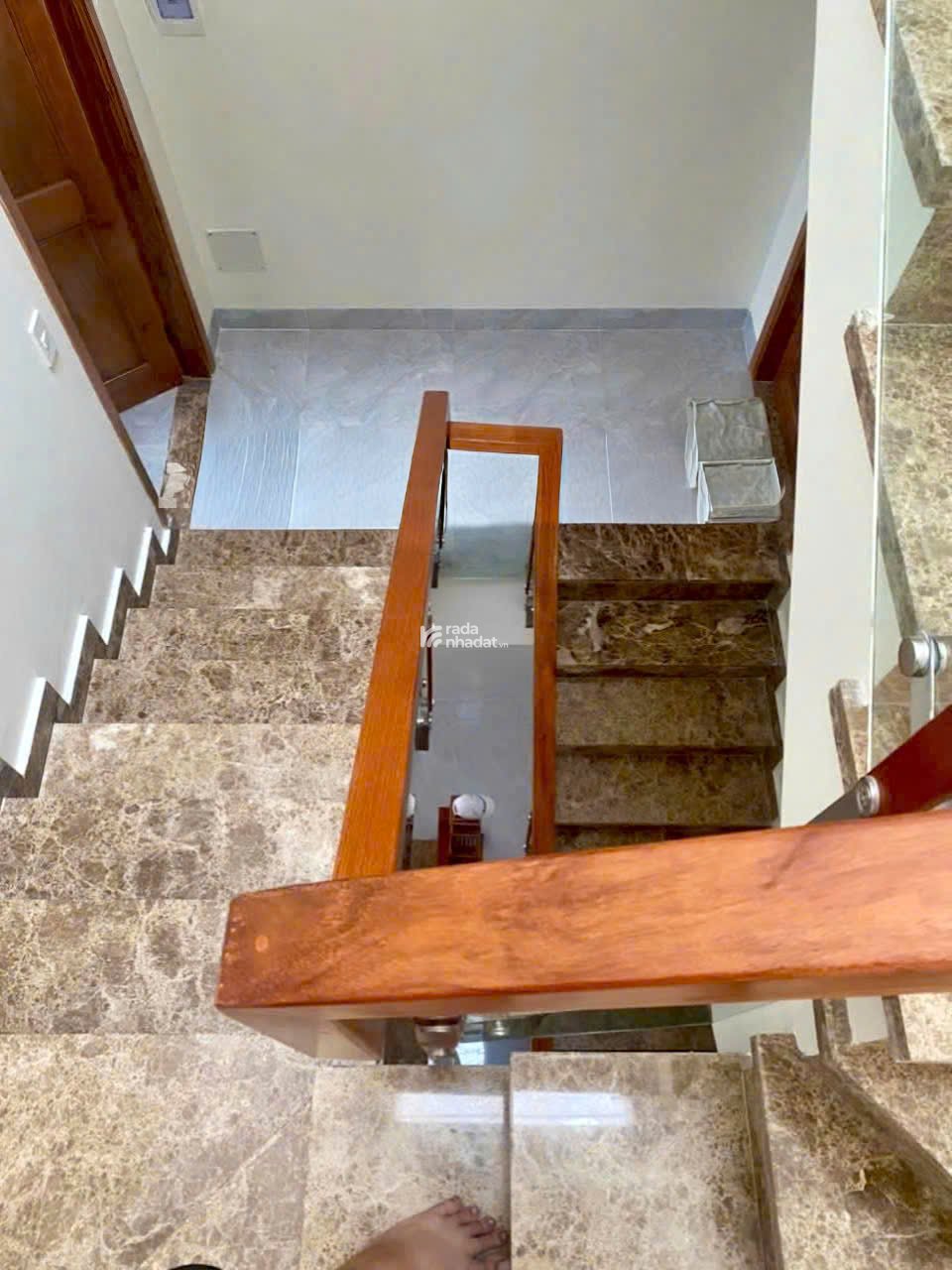 Bán Nhà 1 Trệt 2 Lầu Mặt Tiền Đường số Lx Xuân Oai Trung Tâm Tăng Nhơn Phú A, Giá Chỉ 8,5 Tỷ 