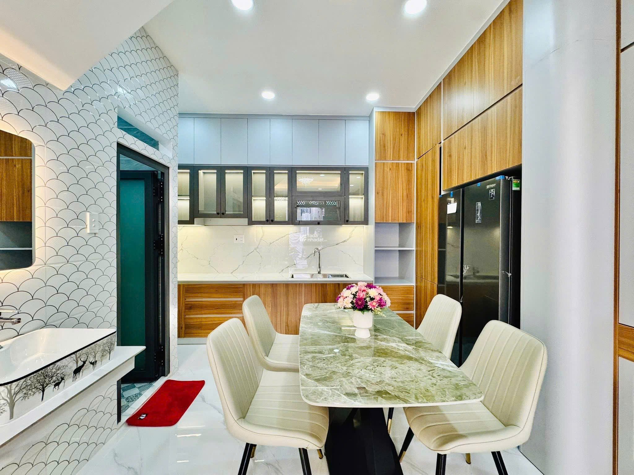 Chốt ngay căn nhà Nguyễn Thái Bình, Tân Bình. DT 58m2/ Giá 4 Tỷ 650. Sổ Hồng Riêng, hẻm ô tô