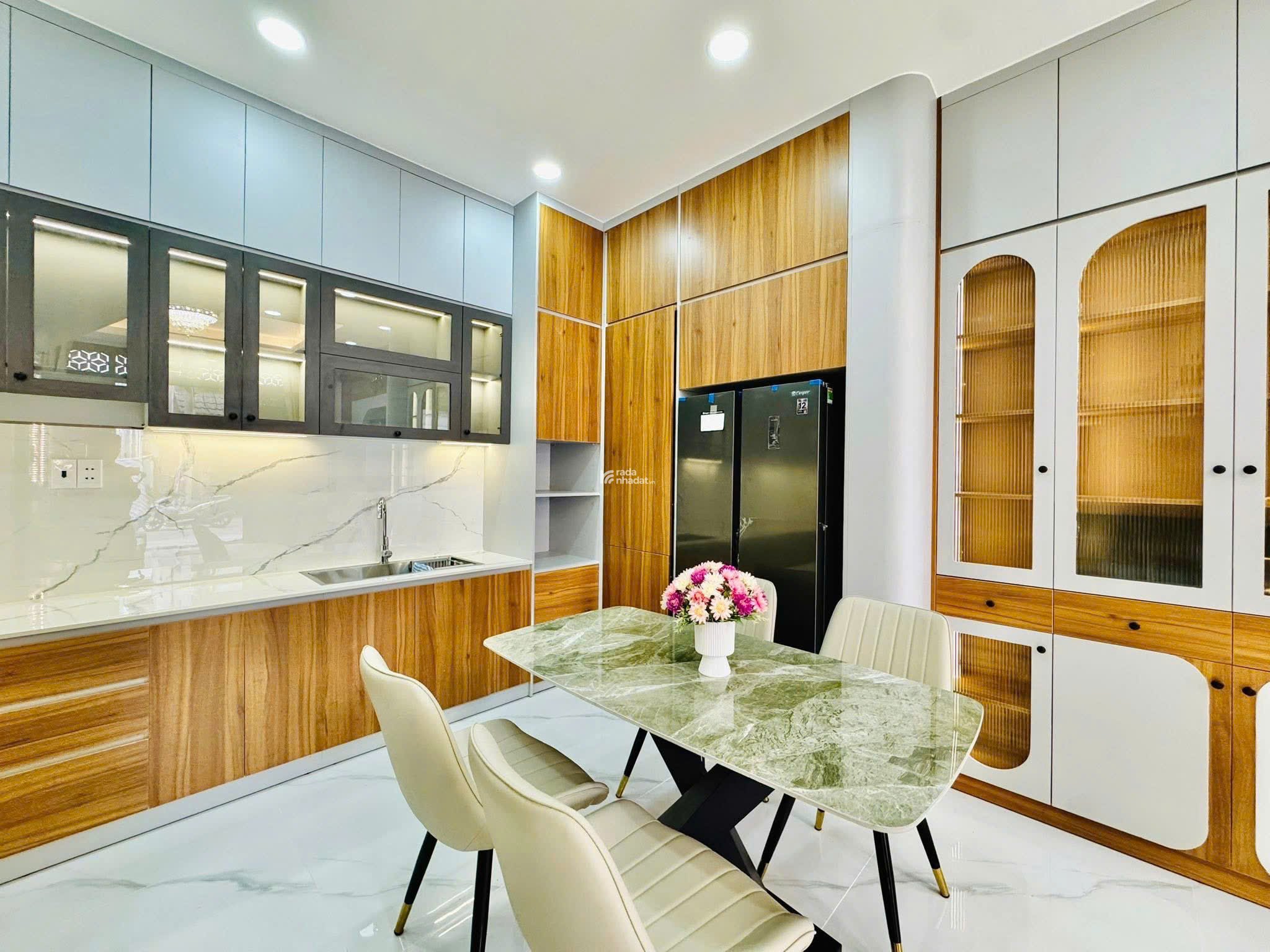 Chốt ngay căn nhà Nguyễn Thái Bình, Tân Bình. DT 58m2/ Giá 4 Tỷ 650. Sổ Hồng Riêng, hẻm ô tô