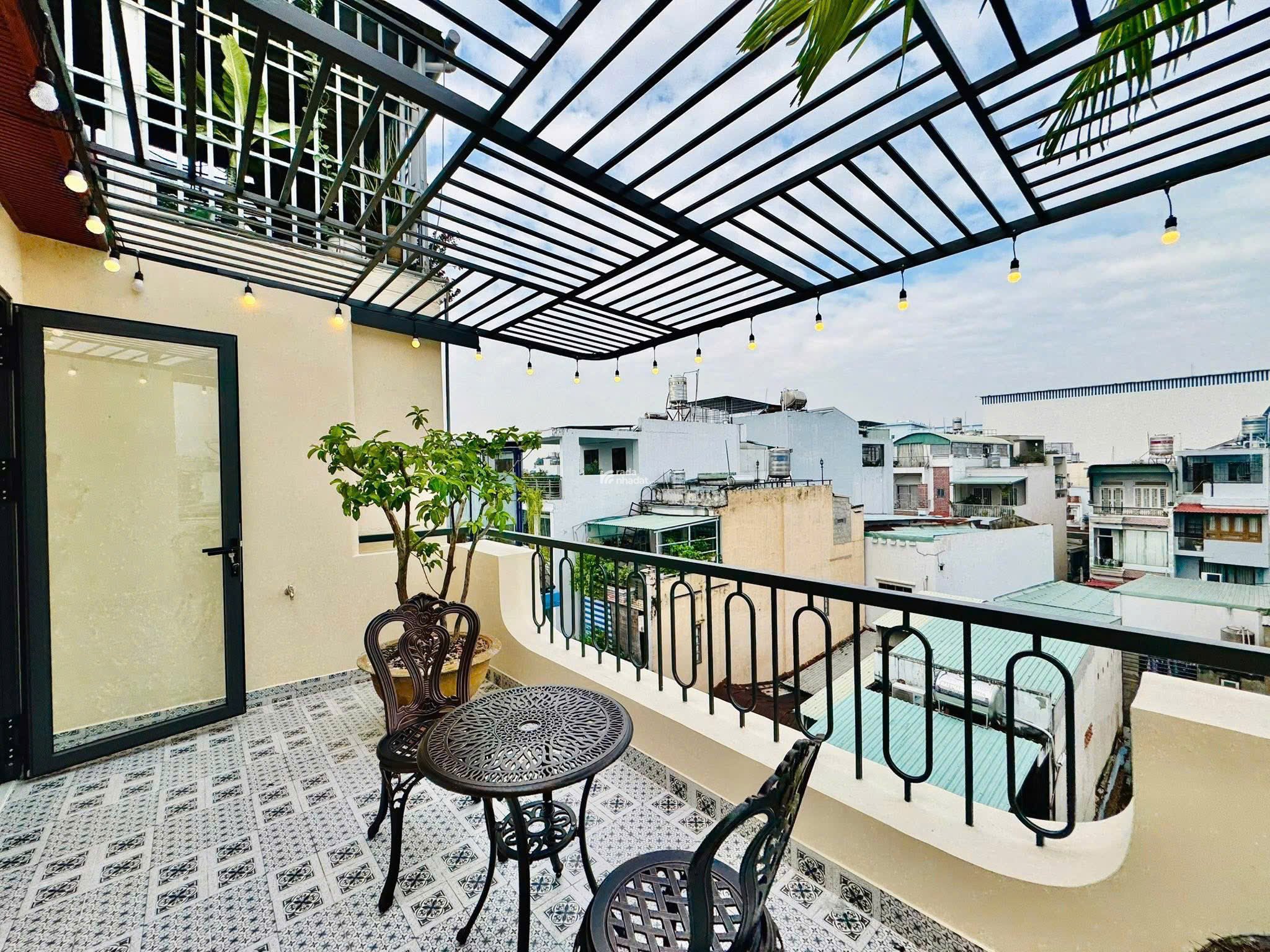 Chốt ngay căn nhà Nguyễn Thái Bình, Tân Bình. DT 58m2/ Giá 4 Tỷ 650. Sổ Hồng Riêng, hẻm ô tô