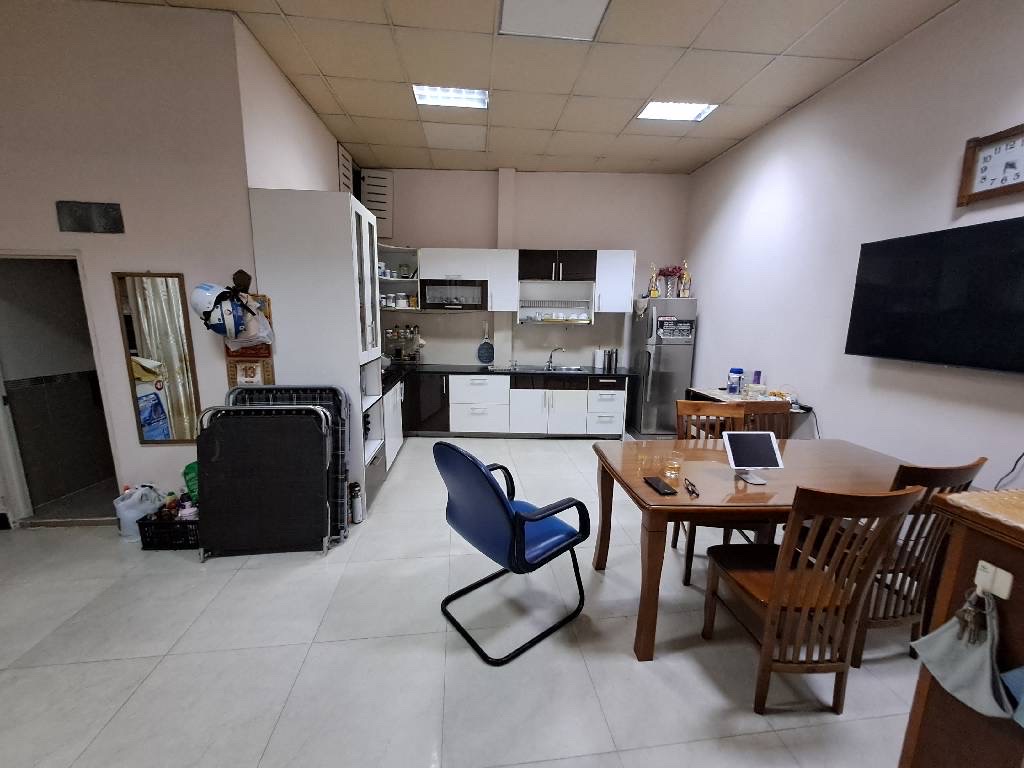 KHU VIP TÂN BÌNH - 2 TẦNG - XE HƠI NGỦ TRONG NHÀ  Kết cấu: 1 trệt 1 lầu gồm 
