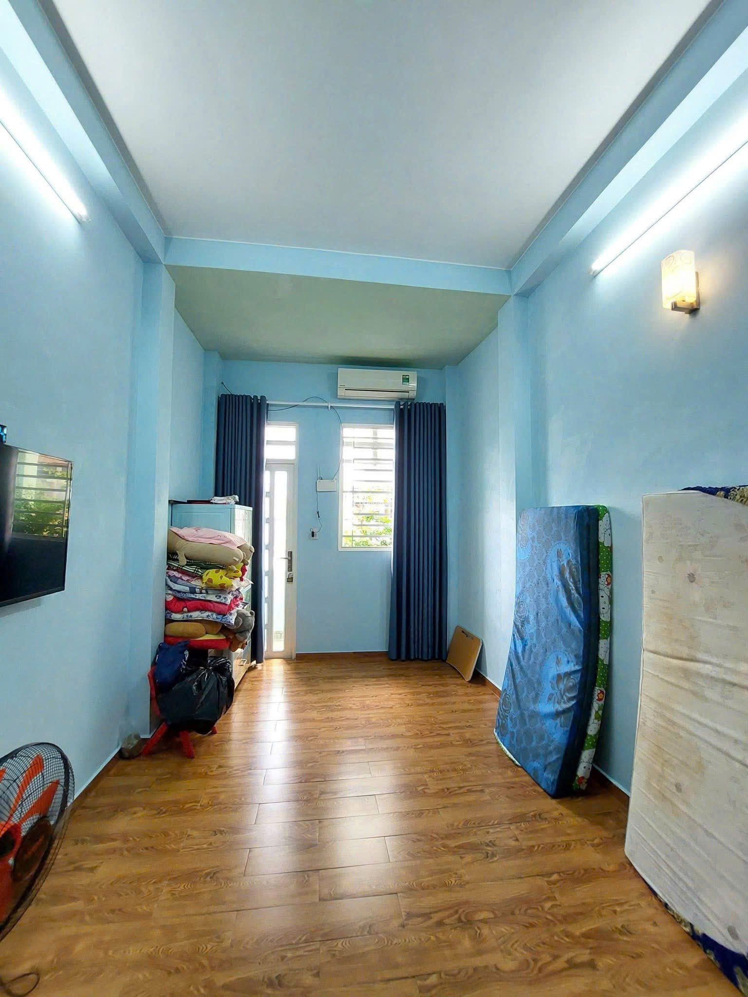 CẦN BÁN nhà P19 Bình Thạnh, HXH, giá 3ty950 42m2, gần trung tâm SG, LH