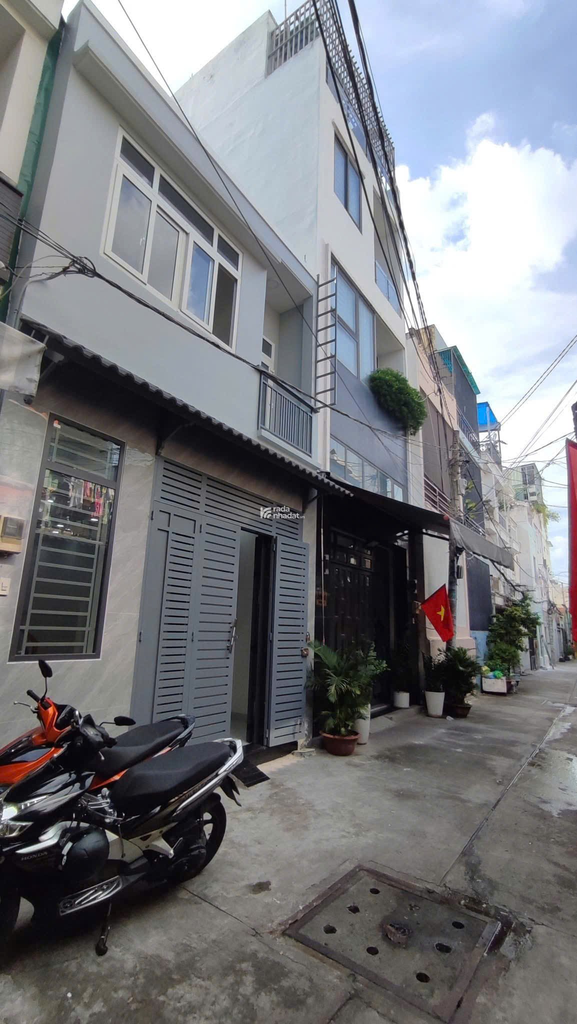 Căng! Nhà đẹp Phan Đăng Lưu Q. Bình Thạnh rao bán GIÁ 3TỶ990, SHR, LH ngay nào