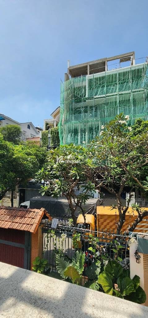 BIỆT THỰ VÍP KHU VÍP CỘNG HÒA - SÂN BAY TÂN SƠN NHẤT - GIÁ CHỈ 200TR/M - MUA Ở HOẶC ĐẬP XÂY VP CÔNG