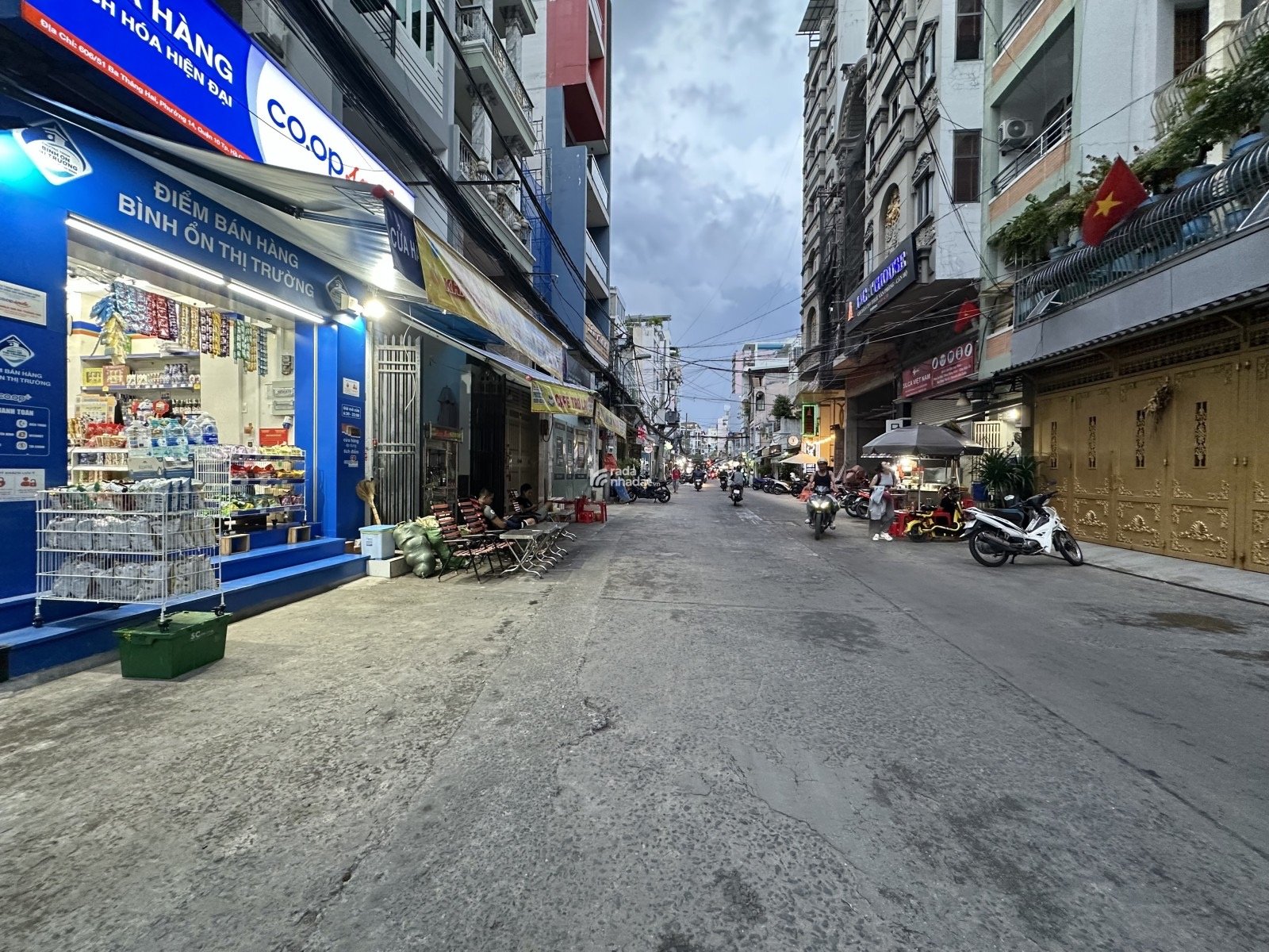 QUẬN 10 - 3 THÁNG 2 - CHỈ 14,7 TỶ