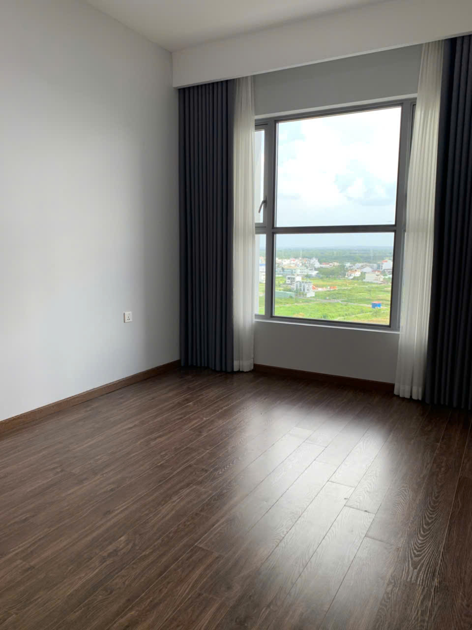 79m2 - Giá 5.9 tỷ All in - Hoàn thiện cơ bản 2PN2WC tầng 12 Celesta