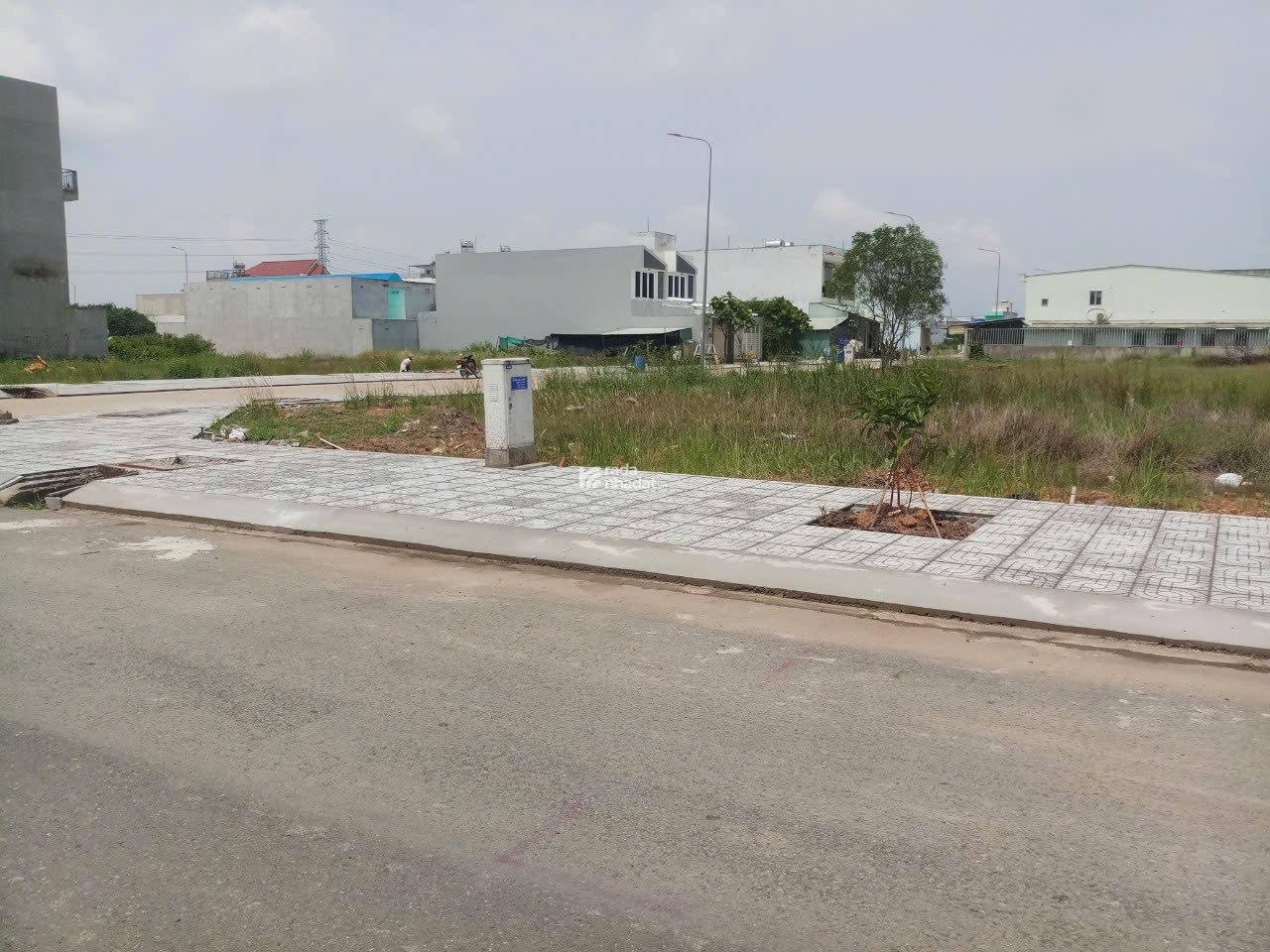 BÁN NHANH 10X26M ĐỐI DIỆN KCN,THÍCH HỢP XÂY TRỌ - XÂY KHO, THỔ CƯ 100%