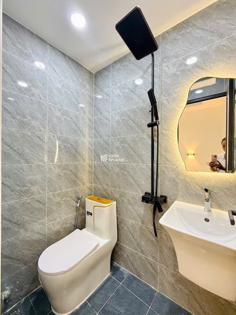 CHỦ GIẢM MẠNH SIÊU ĐẸP GIÁ RẺ - PHƯỜNG 15 - TÂN BÌNH - PHẠM VĂN BẠCH - 1 TẦNG - CHỈ 3 TỶ 790