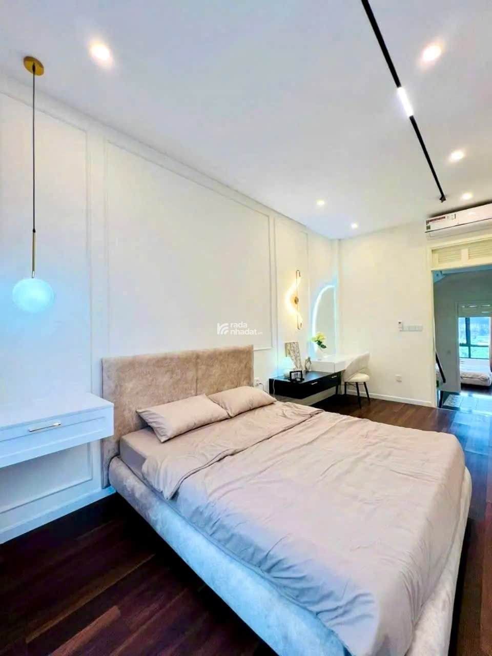 BÁN GẤP NHÀ 4 TẦNG PHAN HUY ÍCH - 76.5M2 - XE HƠI VÀO NHÀ - FULL NỘI THẤT CAO CẤP - CHỈ 10,9 TỶ TL